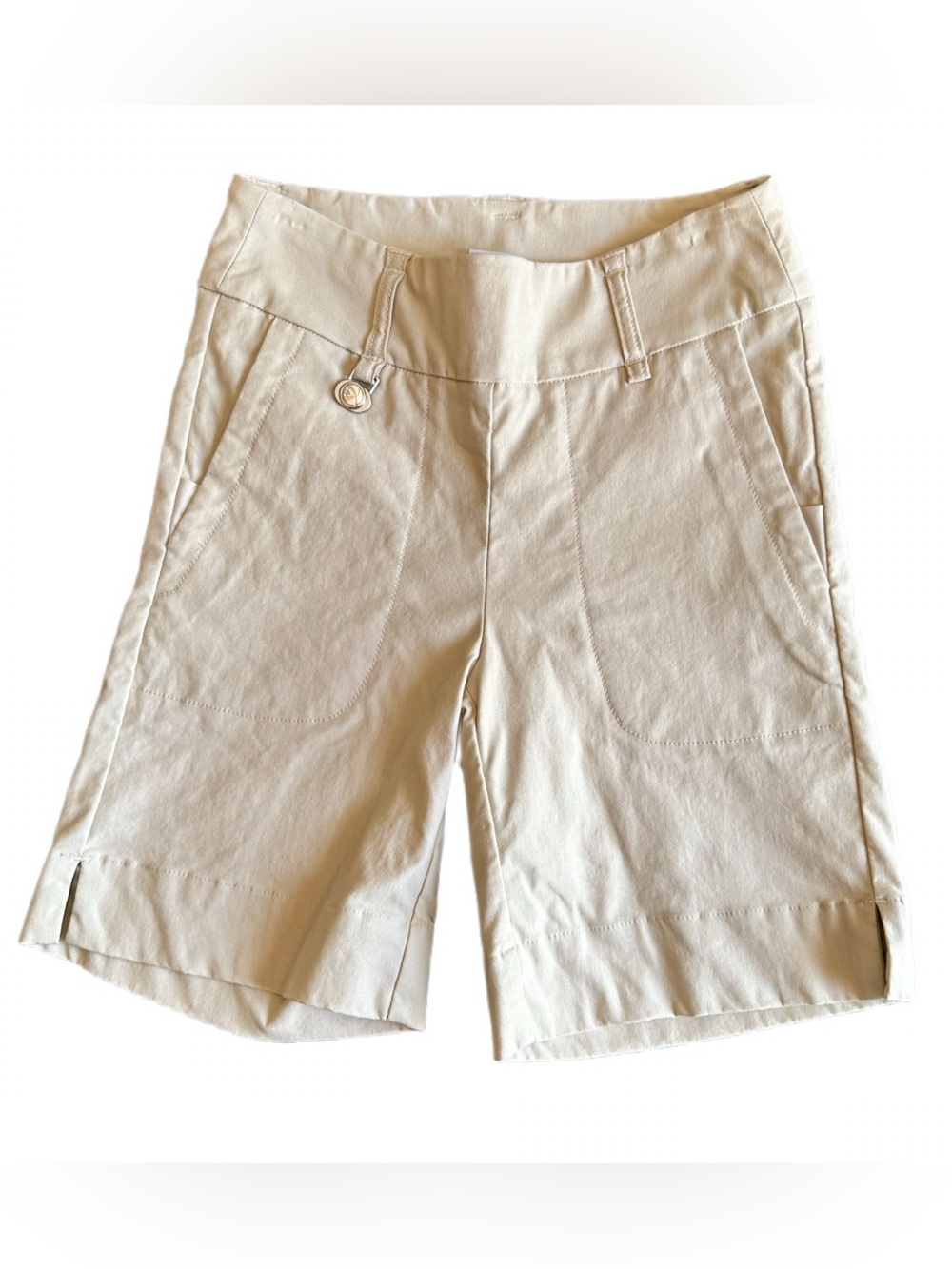 Daily Sports Beige Golf Shorts Removable Ball Marker NWT Women’s Size 2